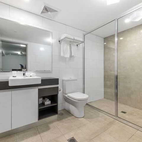 H On Mitchell Apartment Hotel - Accommodation Gladstone 2
