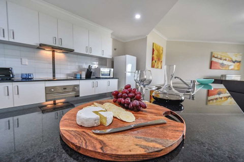 Argus Apartments Darwin - Accommodation Gladstone 15