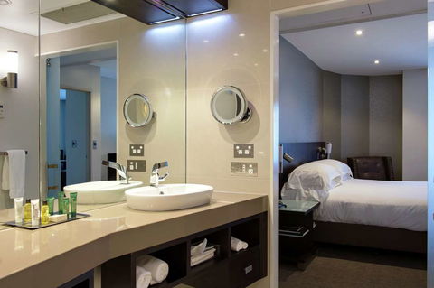 Hilton Darwin - Accommodation Gladstone 6
