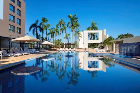 DoubleTree by Hilton Esplanade Darwin - Accommodation Gladstone 6