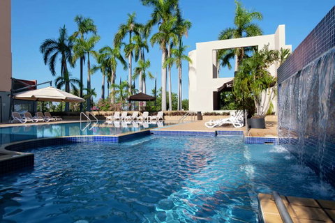 DoubleTree by Hilton Esplanade Darwin - Accommodation Gladstone 7