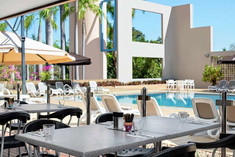 DoubleTree by Hilton Esplanade Darwin - Accommodation Gladstone 8