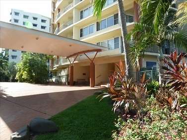 Cullen Bay Resorts - Accommodation Gladstone 0