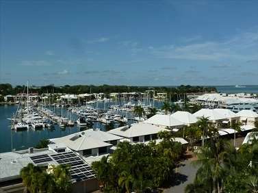 Cullen Bay Resorts - Accommodation Gladstone 12
