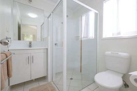 Barney Beach Accommodation Centre - Accommodation Gladstone 2