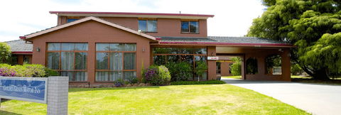Golden Grain Motor Inn - Accommodation Gladstone 0