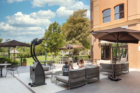 Amora Hotel Riverwalk Melbourne - Accommodation Gladstone 1