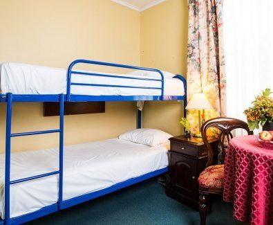 Avonmore On The Park - Accommodation Gladstone 1