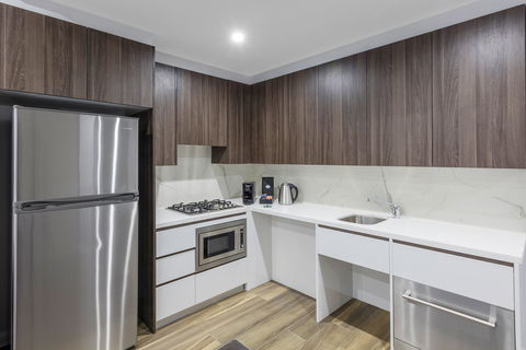 Meriton Serviced Apartments North Sydney - Accommodation Gladstone 2