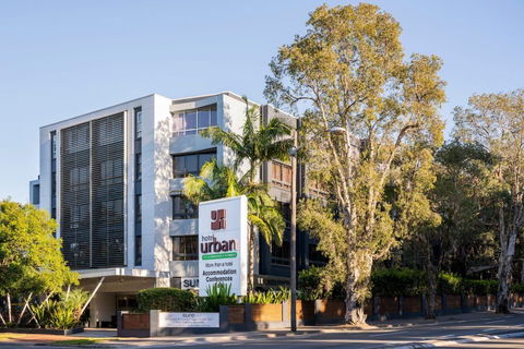 Hotel Urban St Leonards - Accommodation Gladstone 1