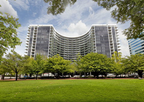 Astra Canberra Manhattan - Accommodation Gladstone 0