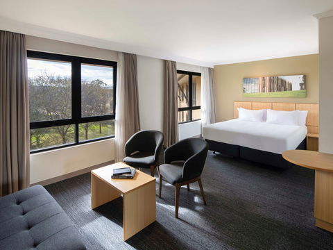 Mercure Sydney Macquarie Park - Accommodation Gladstone 2