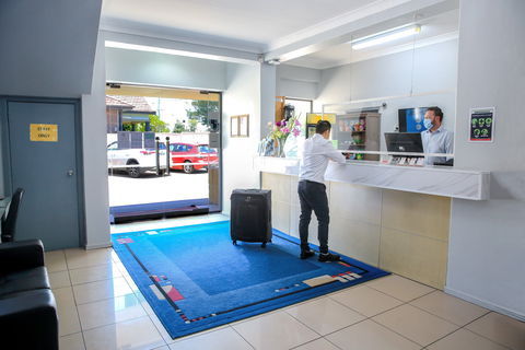 Metro Inn Ryde - Accommodation Gladstone 2