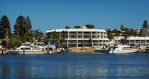 Pier 21 Apartment Hotel - Accommodation Gladstone 0