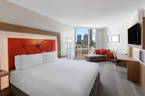 Amora Hotel Brisbane - Accommodation Gladstone 1