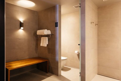 Macq 01 Hotel - Accommodation Gladstone 2