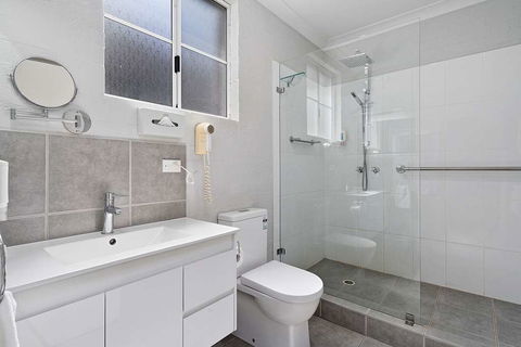 Econo Lodge Border Gateway Wodonga - Accommodation Gladstone 11