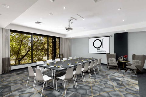 QT Canberra - Accommodation Gladstone 8