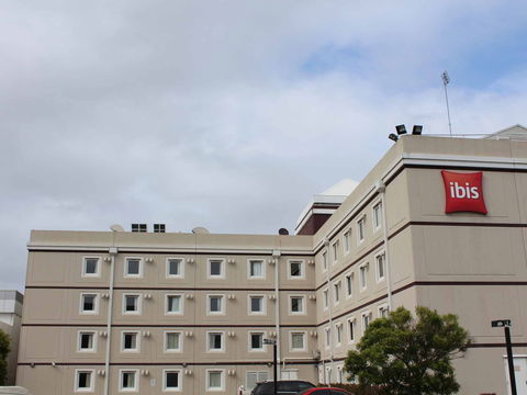 Ibis Newcastle - Accommodation Gladstone 2