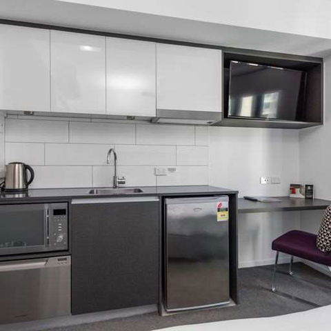 H On Mitchell Apartment Hotel - Accommodation Gladstone 1