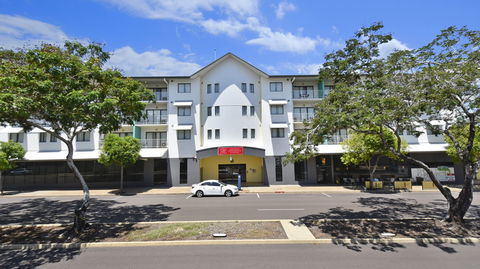 Metro Advance Apartments & Hotel - Accommodation Gladstone 0