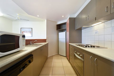 Metro Advance Apartments & Hotel - Accommodation Gladstone 4