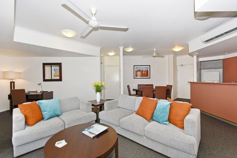 Metro Advance Apartments & Hotel - Accommodation Gladstone 8