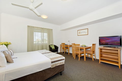 Metro Advance Apartments & Hotel - Accommodation Gladstone 12