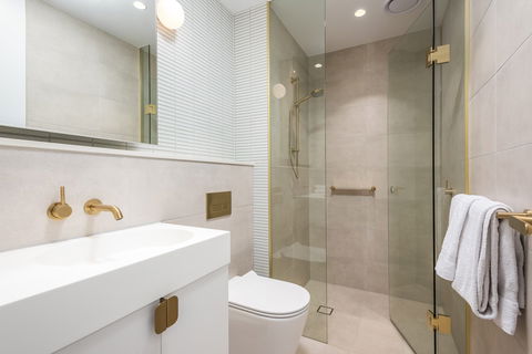 Arise Sky One - Accommodation Gladstone 12