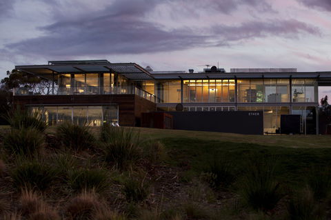 Mona Pavilions - Accommodation Gladstone 2