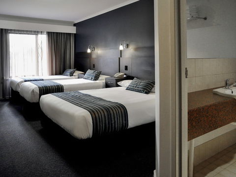 Ibis Styles Adelaide Manor - Accommodation Gladstone 1