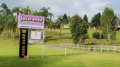 Jacaranda Motor Lodge - Accommodation Gladstone 0