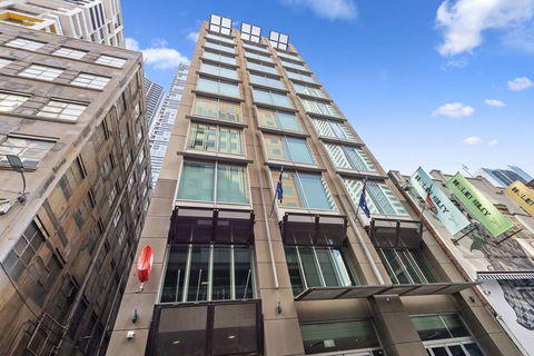 YEHS Hotel Melbourne CBD - Accommodation Gladstone 2