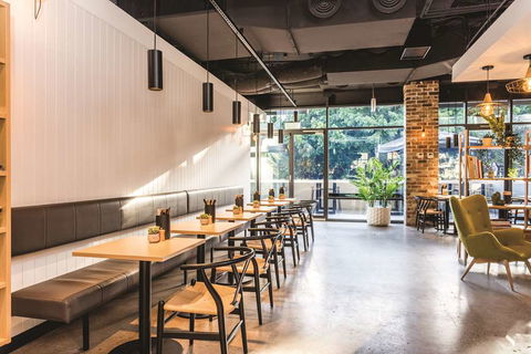 Adina Apartment Hotel Sydney Airport - Accommodation Gladstone 16