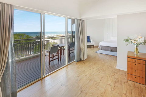 Shangri-La Hotel, The Marina - Accommodation Gladstone 12