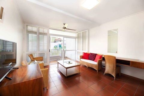 Ramada By Wyndham Cairns City Centre - Accommodation Gladstone 4