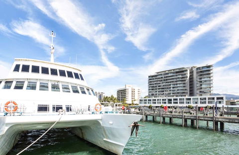 Sebel Cairns Harbour Lights - Accommodation Gladstone 10