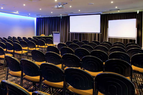 DoubleTree By Hilton Cairns - Accommodation Gladstone 10