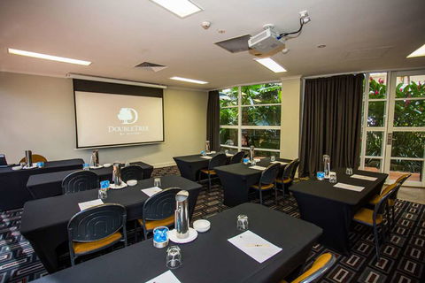 DoubleTree By Hilton Cairns - Accommodation Gladstone 11