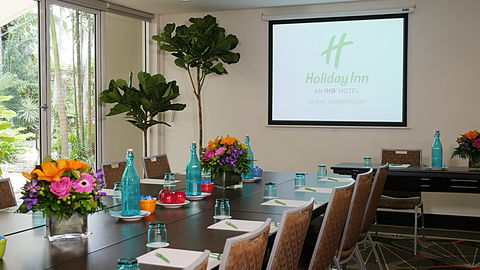 Holiday Inn Cairns Harbourside - Accommodation Gladstone 10