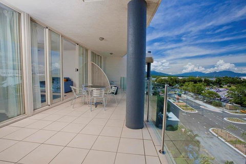 Park Regis City Quays - Accommodation Gladstone 3