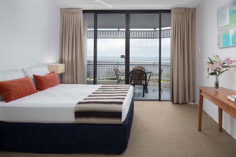 Rydges Esplanade Resort Cairns - Accommodation Gladstone 5
