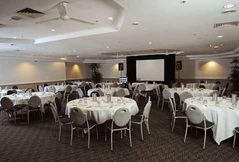 Rydges Esplanade Resort Cairns - Accommodation Gladstone 12