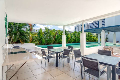201 Lake Street - Cairns - Accommodation Gladstone 8