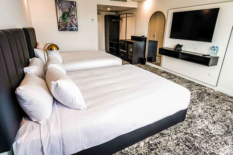 The Benson Hotel - Accommodation Gladstone 8