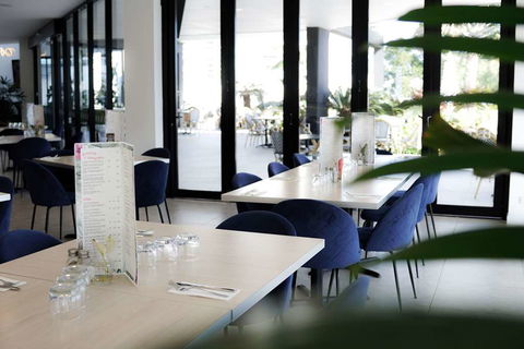 The Benson Hotel - Accommodation Gladstone 12