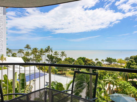 BreakFree Royal Harbour Hotel - Accommodation Gladstone 8