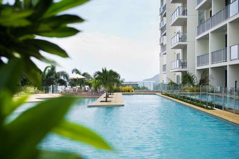 Mantra Trilogy - Accommodation Gladstone 10