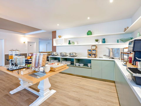 Mercure Cairns - Accommodation Gladstone 9