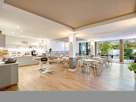 Mercure Cairns - Accommodation Gladstone 11
